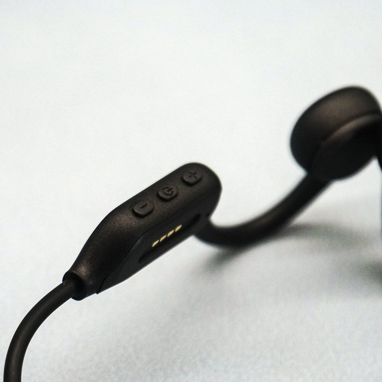 هدفون بیسیم ضد آب مشکی مدل X7 با قابلیت هدایت استخوانی ن1