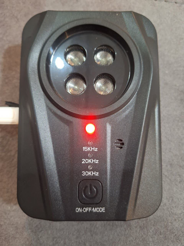 دستگاه ضد پارس سگ Bubbacare، التراسونیک دستگاه ضد پارس اتوماتیک ۳ حالته با ۴ فرستنده اولتراسونیک، دستگاه ضد پارس سگ صوتی و اولتراسونیک برای فضای باز و سرپوشیده، دستگاه ضد پارس سگ قابل شارژ س1