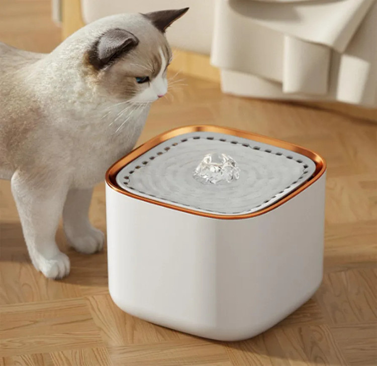 آبخوری اتوماتیک سگ و گربه با ۵ فیلتر مدل 2.5 لیتری بی صدا زیبا