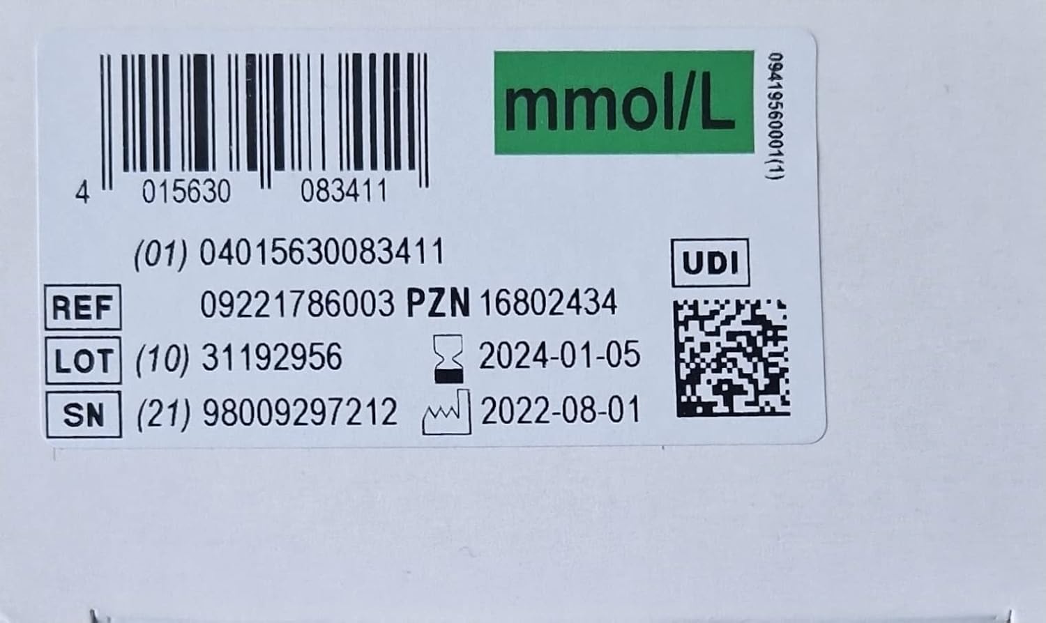 دستگاه تست قند خون Accu-Chek Instant Roche با نمایشگر بزرگ و سیستم اندازهگیری آسان